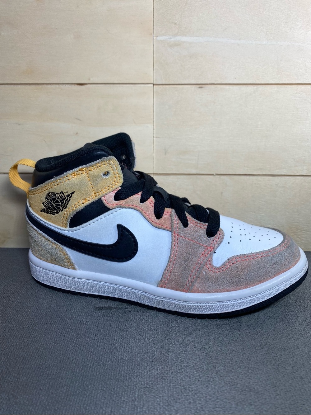 Nike Air Jordan 1 Flight Club Mid Kid's Youth Size 12 C Shoes Leather DX4367-800